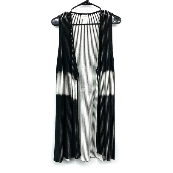 Chico's Jackets & Blazers - Chicos Vest Penney Black White Ribbed Open Front Sleeveless